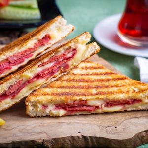 Cheese Toast with Sausage
